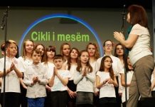 Manifestim shkollor me garë të diturisë