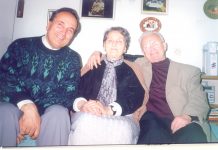 Mësuesja më e vjetër e Kosovës jeton në Tiranë