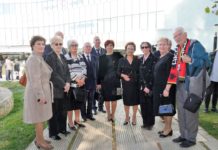 Mit’hat Frashëri varroset me nderime shtetërore në atdhe