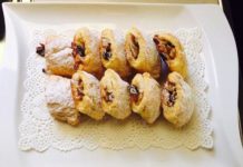 Biskota të mbushura me mollë