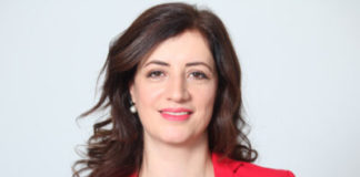 Urime për Ylfeten nga aktivistet dhe aktivistët shqiptar të sindikatës Unia Letër urimi nga sindikalitët shqiptar të Unia për z. Ylfete Fanaj