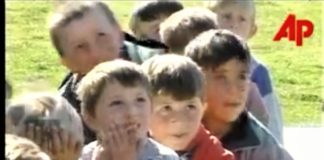 E premte, 16 prill 1999, Kukës: Po ndodh që buka shpejtë mbaron