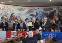 Gazetari Rexhep Rifati përmes një ceremonie vëllazërore shpallet Qytetar Nderi i Horës së Arbëreshëve